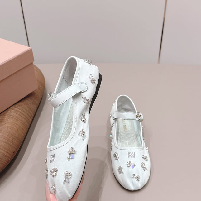 MIUMIU 26S MARY JANE BALLET FLATS IN WHITE FABRIC CRYSTAL EMBELLISHED