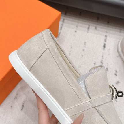 HM 26S KELLY PARIS LOAFERS IN CREAM WHITE SUEDE SILVER HARDWARE