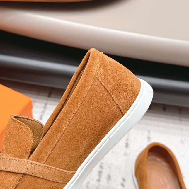 HM 26S KELLY PARIS LOAFERS IN ORANGE SUEDE SILVER HARDWARE
