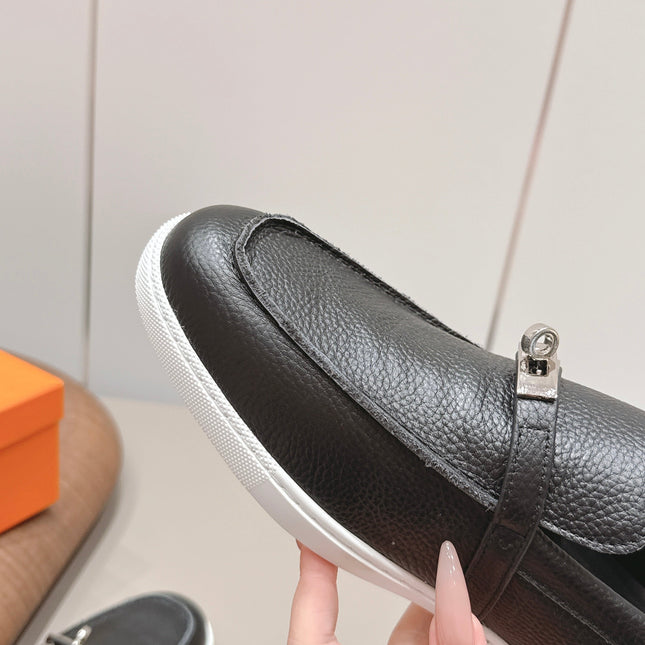 HM 26S KELLY PARIS LOAFERS IN BLACK CALFSKIN SILVER HARDWARE