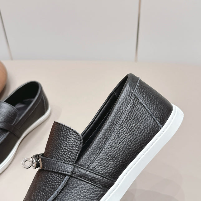 HM 26S KELLY PARIS LOAFERS IN BLACK CALFSKIN SILVER HARDWARE