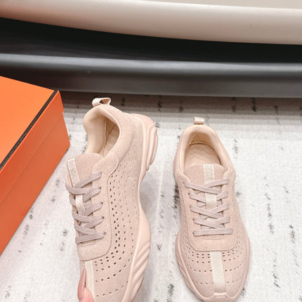 HM 26S TRAIL SNEAKERS IN LIGHT PINK PERFORATED SUEDE