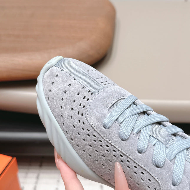 HM 26S TRAIL SNEAKERS IN LIGHT GREY PERFORATED SUEDE