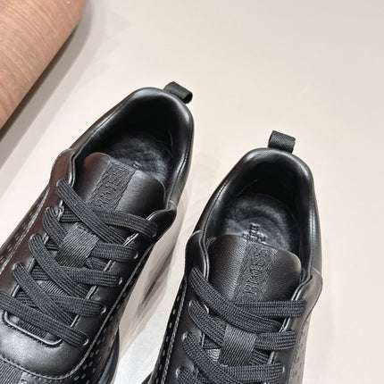 HM 26S TRAIL SNEAKERS IN BLACK PERFORATED CALFSKIN