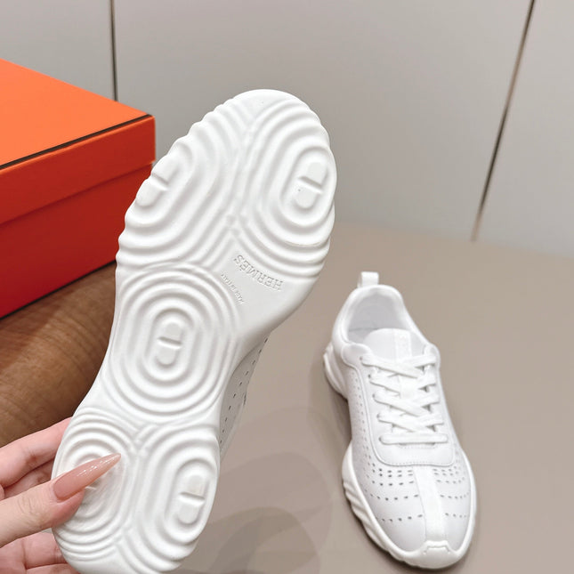 HM 26S TRAIL SNEAKERS IN WHITE PERFORATED CALFSKIN