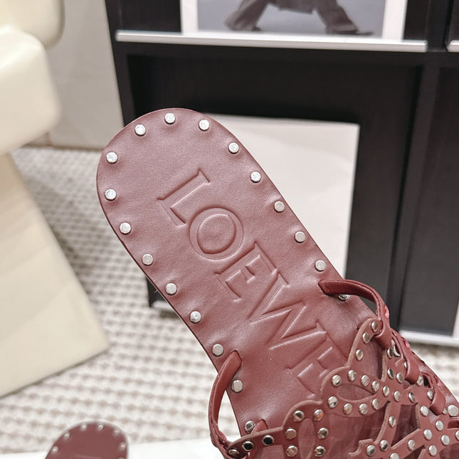 LOEWE 26S PETAL ANAGRAM SLIDE IN DARK BROWN CALFSKIN WITH STUDS