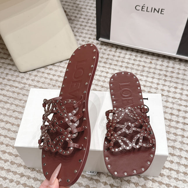 LOEWE 26S PETAL ANAGRAM SLIDE IN DARK BROWN CALFSKIN WITH STUDS
