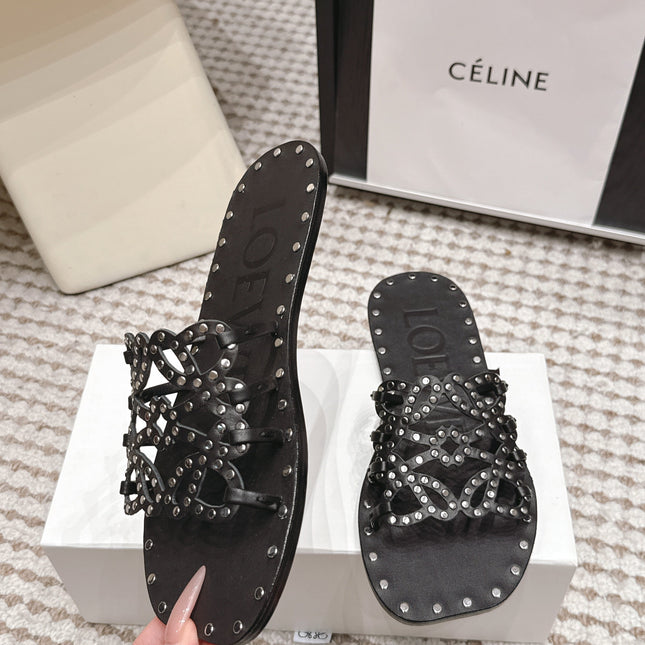 LOEWE 26S PETAL ANAGRAM SLIDE IN BLACK CALFSKIN WITH STUDS