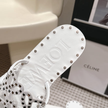 LOEWE 26S PETAL ANAGRAM SLIDE IN WHITE CALFSKIN WITH STUDS