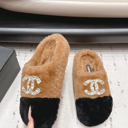 CHANEL 26S MULES IN BROWN AND BLACK SHEARLING WITH ROUND TOE