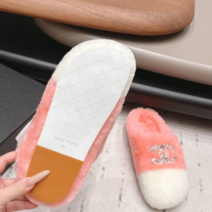 CHANEL 26S MULES IN LIGHT PINK AND WHITE SHEARLING WITH ROUND TOE