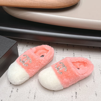 CHANEL 26S MULES IN LIGHT PINK AND WHITE SHEARLING WITH ROUND TOE