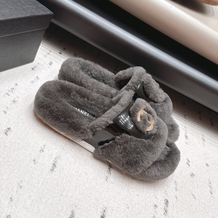 CHANEL 26S SLIDE SANDALS IN GREY SHEARLING AND BLACK STRAP