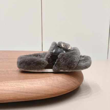 CHANEL 26S SLIDE SANDALS IN GREY SHEARLING AND BLACK STRAP
