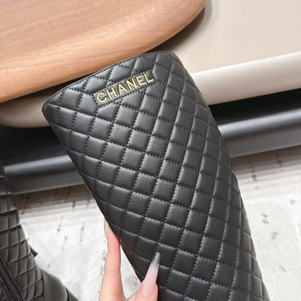 CHANEL 26S KNEE HIGH BOOTS 40MM IN BLACK CALFSKIN AND QUILTED