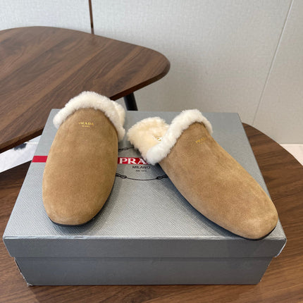 PRADA 25S CLOGS IN LIGHT BROWN SUEDE FUR-LINED