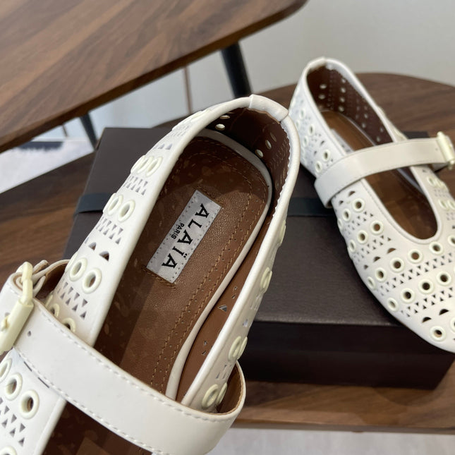 ALAIA 26S MARY JANE FLATS IN WHITE LAMBSKIN