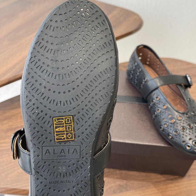 ALAIA 26S MARY JANE FLATS IN BLACK LAMBSKIN