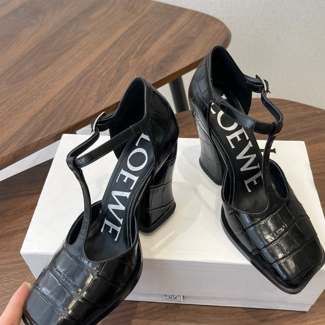 LOEWE 26S ONDA 90MM T-STRAP HIGH-HEEL SHOES IN BLACK EMBOSSED CROCODILE CALFSKIN
