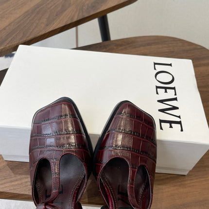 LOEWE 26S ONDA 90MM T-STRAP HIGH-HEEL SHOES IN WINE RED EMBOSSED CROCODILE CALFSKIN
