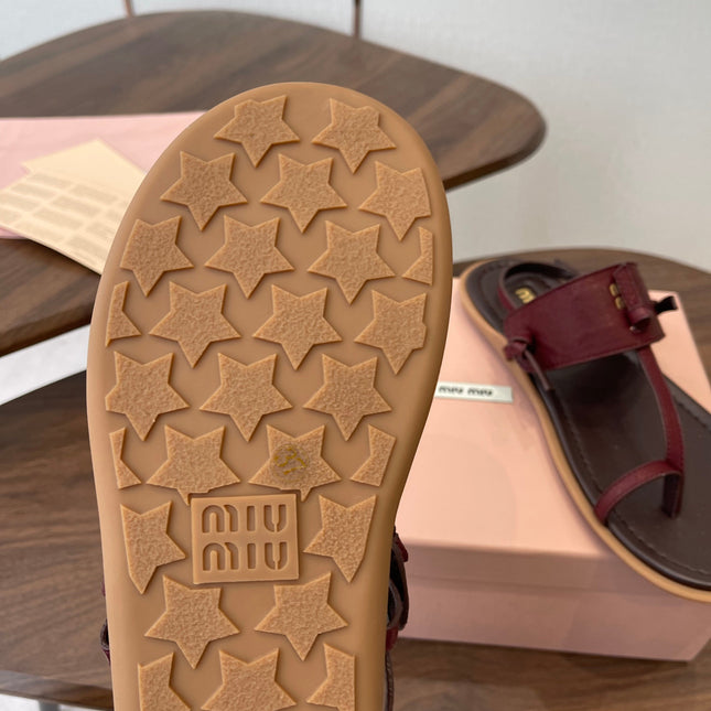 MIUMIU 26S FLIP FLOPS IN DARK BROWN AND BURGUNDY RED CALFSKIN