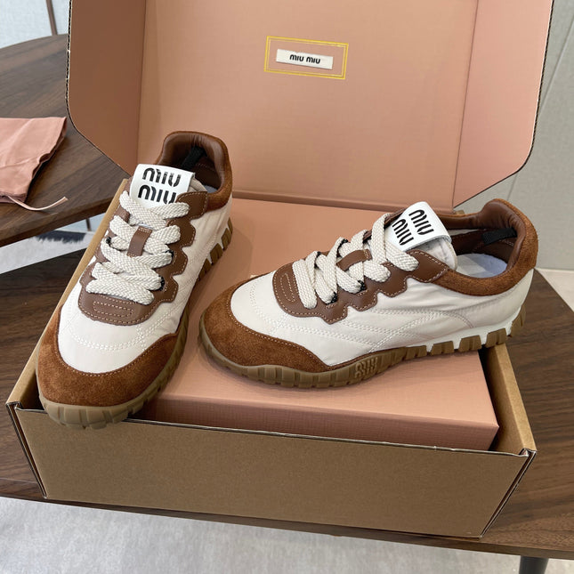MIUMIU 26S SNEAKERS IN WHITE AND CARAMEL BROWN FABRIC AND SUEDE