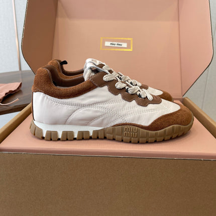 MIUMIU 26S SNEAKERS IN WHITE AND CARAMEL BROWN FABRIC AND SUEDE