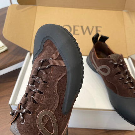 LOEWE 26S FLOW RUNNER SNEAKER 20MM IN DARK BROWN SUEDE