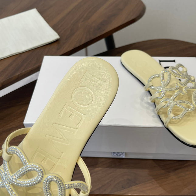 LOEWE 26S FLAT SANDALS IN LIGHT YELLOW CALFSKIN WITH CRYSTALS