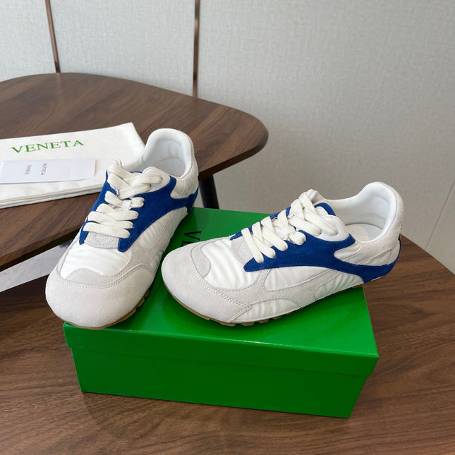 BOTTEGA VENETA 26S ORBIT FLASH SNEAKERS IN WHITE AND BLUE SUEDE