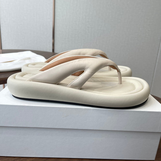 THE ROW 26S PUFFED THONG SANDALS IN IVORY WHITE CALFSKIN
