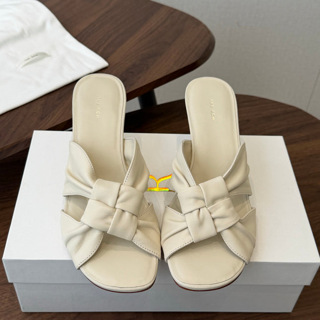 THE ROW 26S KNOT HEELED SLIDE SANDALS 35MM IN IVORY WHITE LAMBSKIN