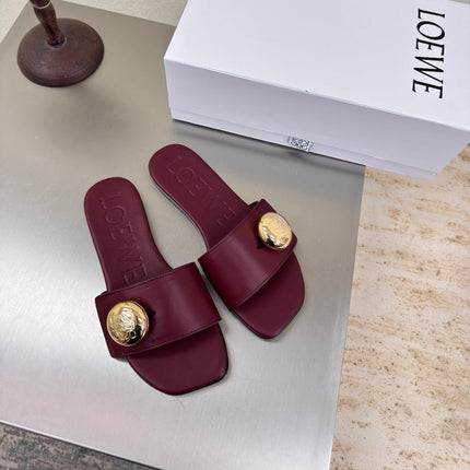 LOEWE 26S PEBBLE SLIDE IN BURGUNDY RED CALFSKIN GOLD HARDWARE