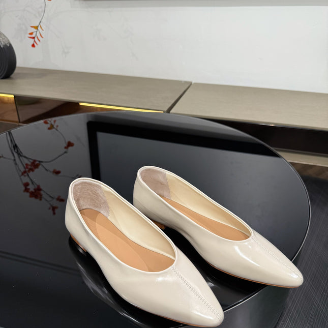 BOTTEGA VENETA 26S BALLET FLATS IN LIGHT BEIGE CALFSKIN