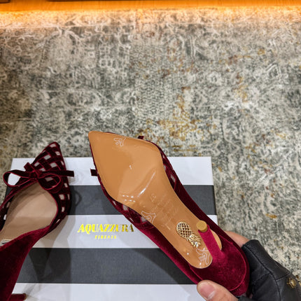 AQUAZZURA 26S BELGRAVIA PUMPS 105 MM IN DARK RED VELVET WITH BOW