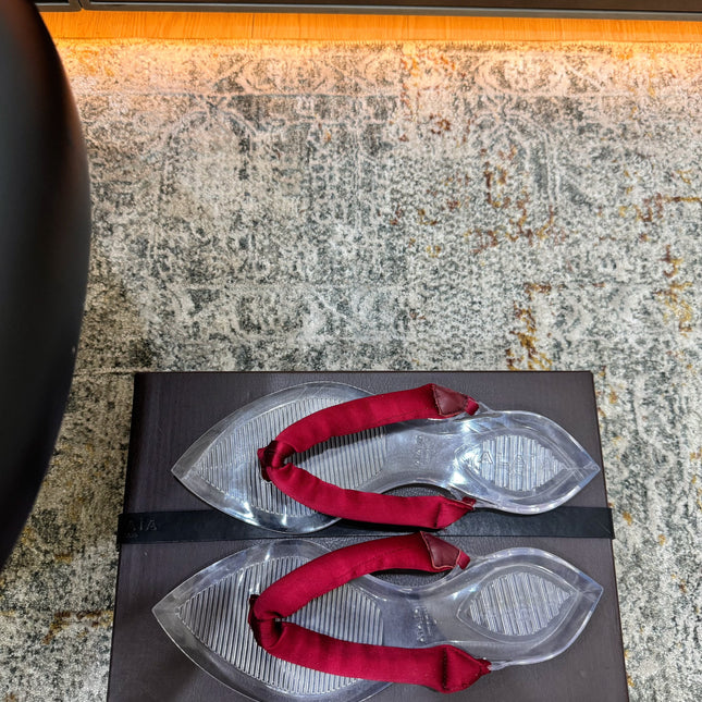 ALAIA 26S THONG SANDALS IN DARK RED SATIN AND TRANSPARENT PVC