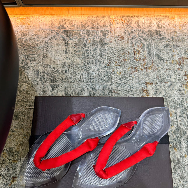 ALAIA 26S THONG SANDALS IN RED SATIN AND TRANSPARENT PVC