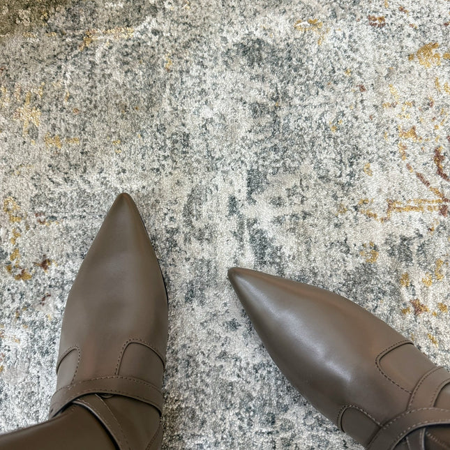 HM 26S FLAT KNEE-HIGH BOOTS IN KHAKI GREY CALFSKIN