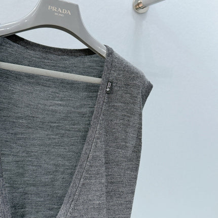 PRADA 26S V-NECK KNIT VEST 814
