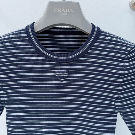 PRADA 26S SHORT SLEEVED KNIT T-SHIRT 810