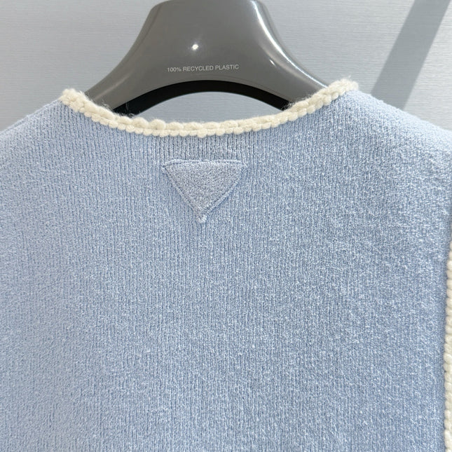 PRADA 26S V-NECK KNIT TOP STYLE 966