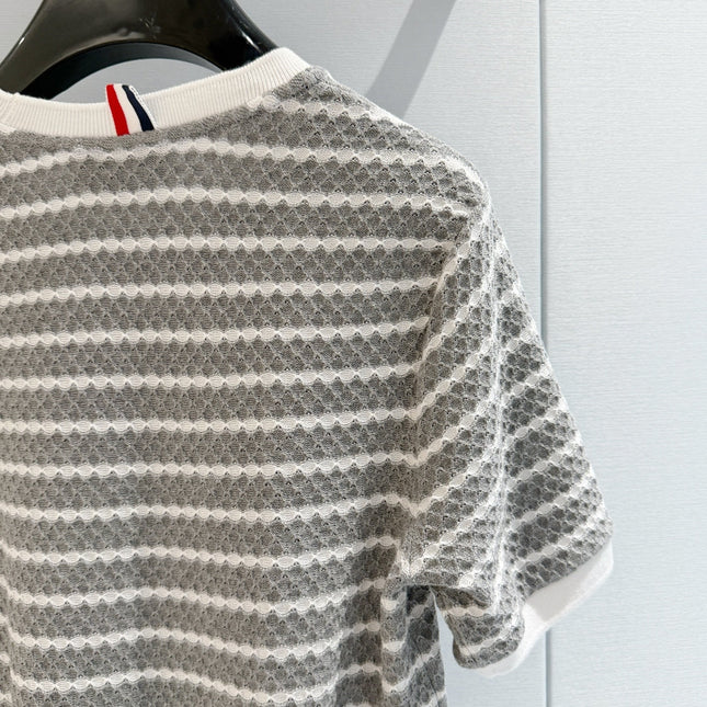 THOM 26S SHORT-SLEEVE KNIT TOP STYLE 196