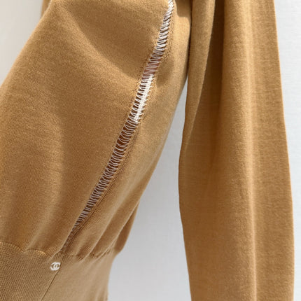 CHANEL 26S KNIT CARDIGAN 1556
