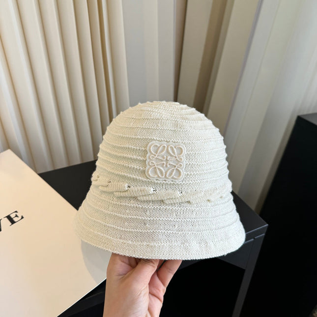 LOEWE 26S CROCHET BUCKET HAT STYLE 065