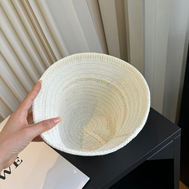 LOEWE 26S CROCHET BUCKET HAT STYLE 065