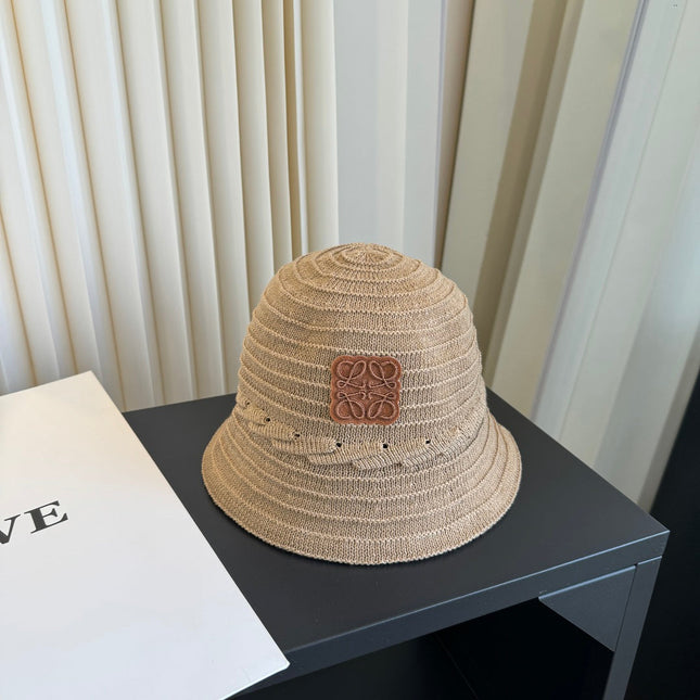 LOEWE 26S CROCHET BUCKET HAT STYLE 063