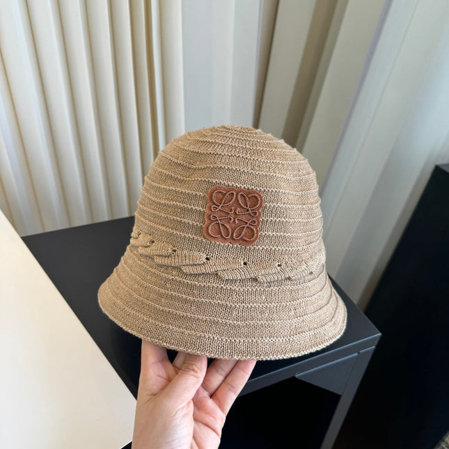 LOEWE 26S CROCHET BUCKET HAT STYLE 063