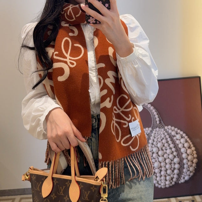 LOEWE 25S SCARF 180 IN CASHMERE WOOL 861446