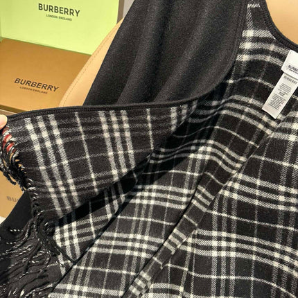 BURBERRY 25S SCARF 150 CM IN CASHMERE 938108