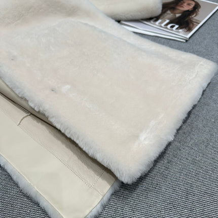 CHANEL 25S SHEEP FUR COAT 506